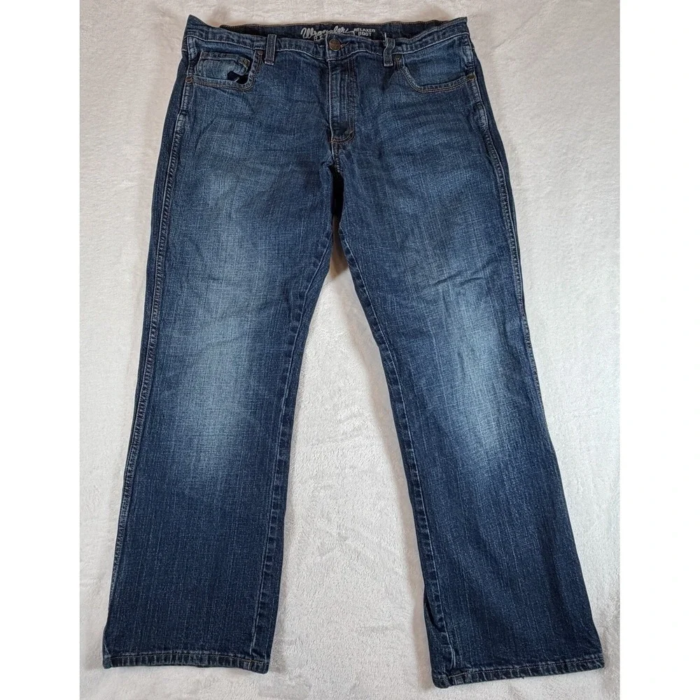 Wrangler Retro Relaxed Boot Cut Jeans Men's 38 x 30 Blue Denim Cowboy Western‎